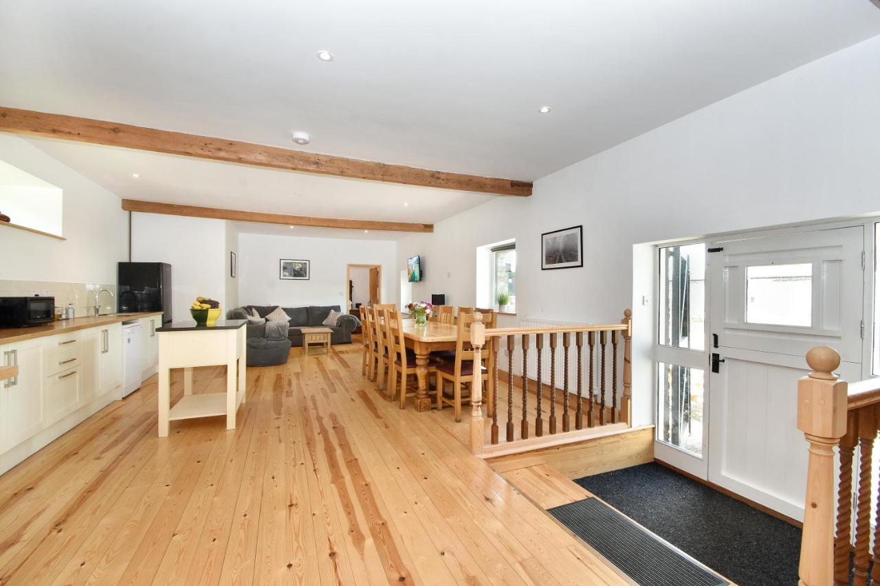 5 Bed Barn Conversion - With Private Hot Tub Birchington-on-Sea Exterior photo